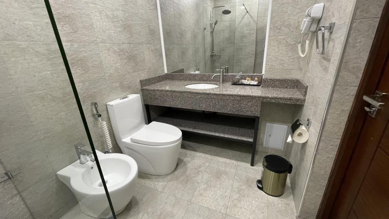 Chlnor Hotel Andijan Esterno foto