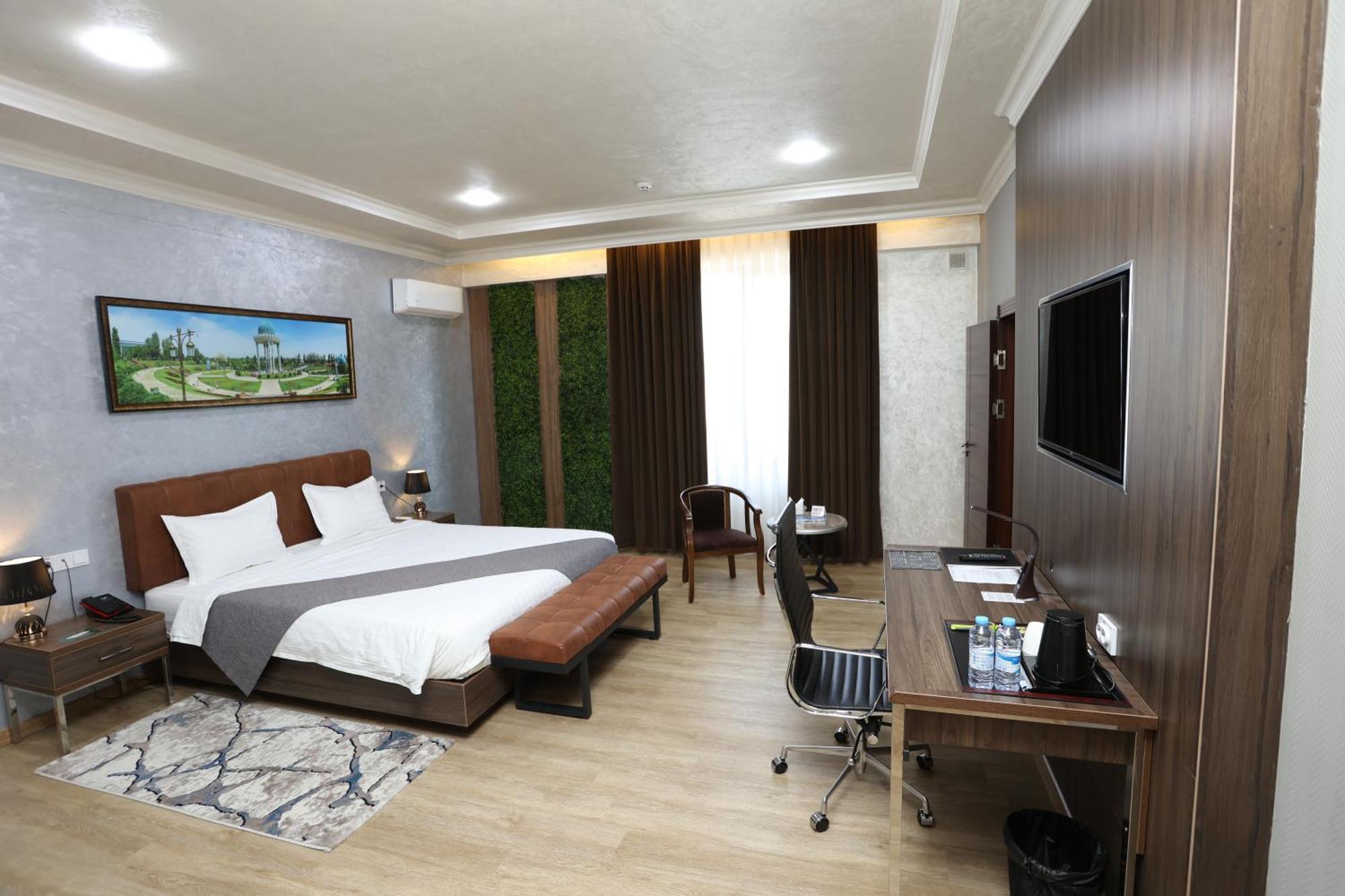 Chlnor Hotel Andijan Esterno foto